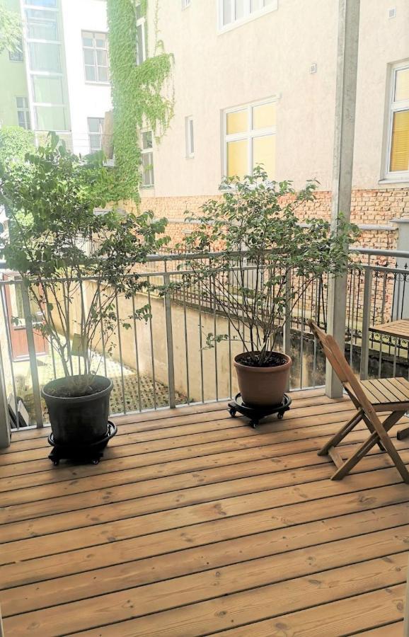 شقة Ruhige Art-Garconniere Mit Balkon فيينا المظهر الخارجي الصورة